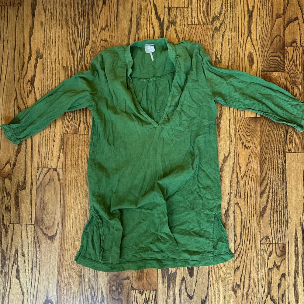 bobi Green V-Neck Lightweight Women's Top